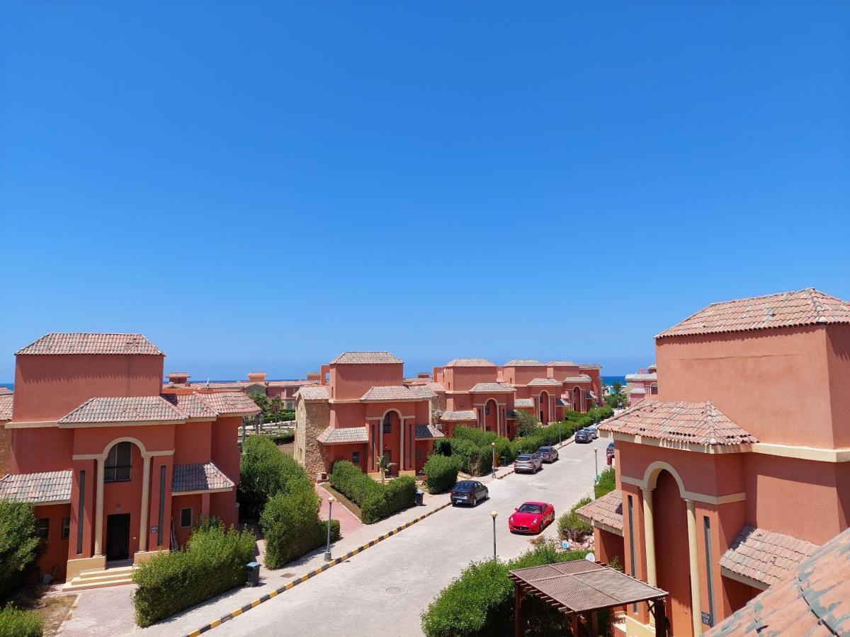 Blumar North Coast - Sidi Abdelrahman - Appartment On Seafront - شاليه دورين علي البحر في قرية بلومار سيدي عبدالرحمن El Alamein Exterior photo